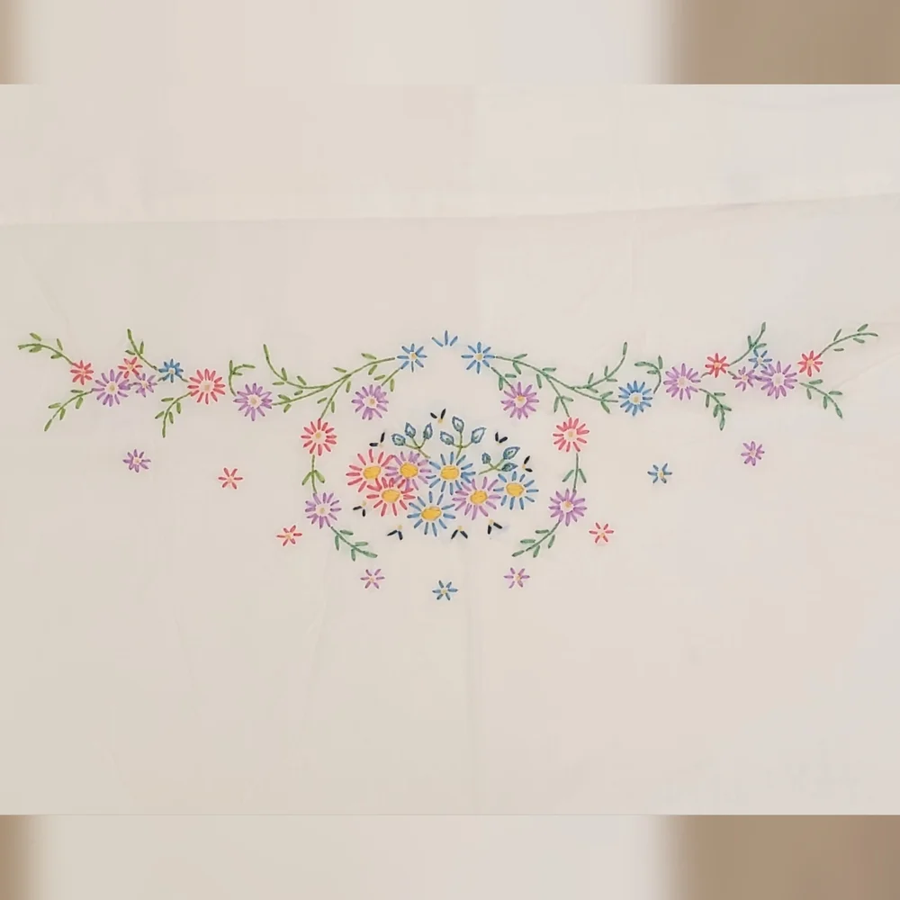 Vintage Hand Embroidered Spring Floral on White Pillowcase Set of 2, Queen, EUC